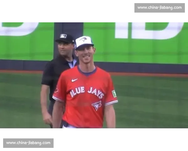 蓝鸟施耐德：MLB 打击姿势的 “模仿大师”